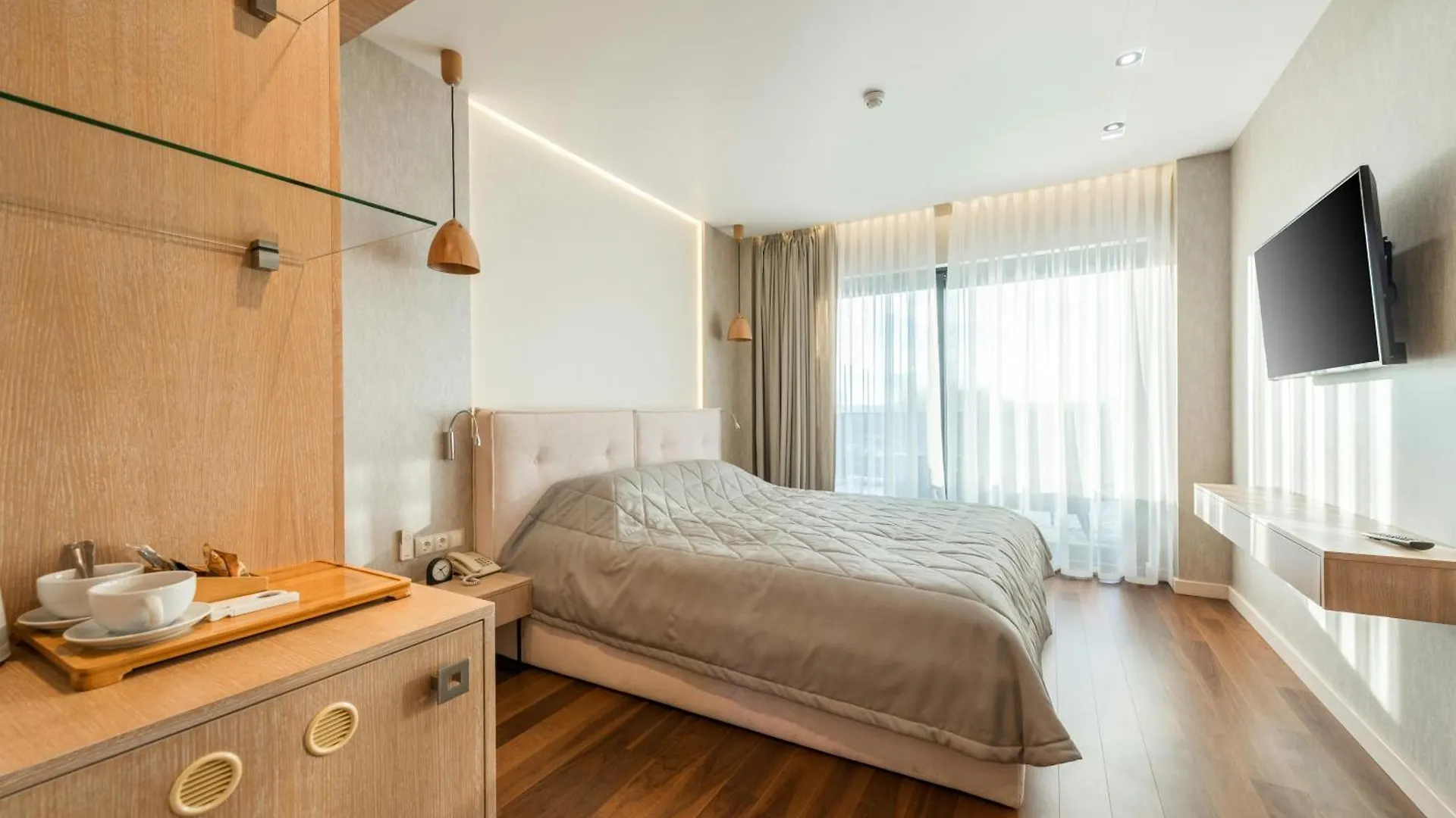 Hotel Vista Ambs Plaza A Family Hotel Near Igi Delhi Airport New Delhi