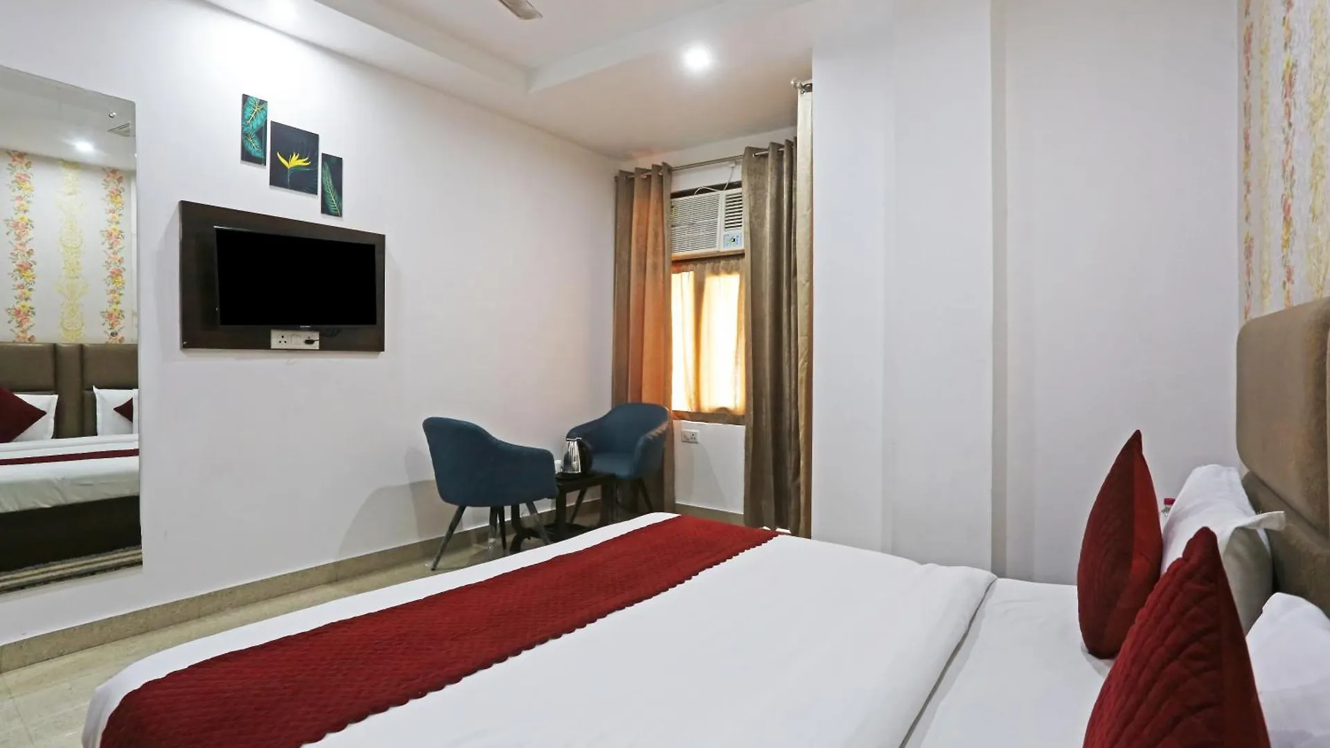 Hotel Vista Ambs Plaza A Family Hotel Near Igi Delhi Airport New Delhi India